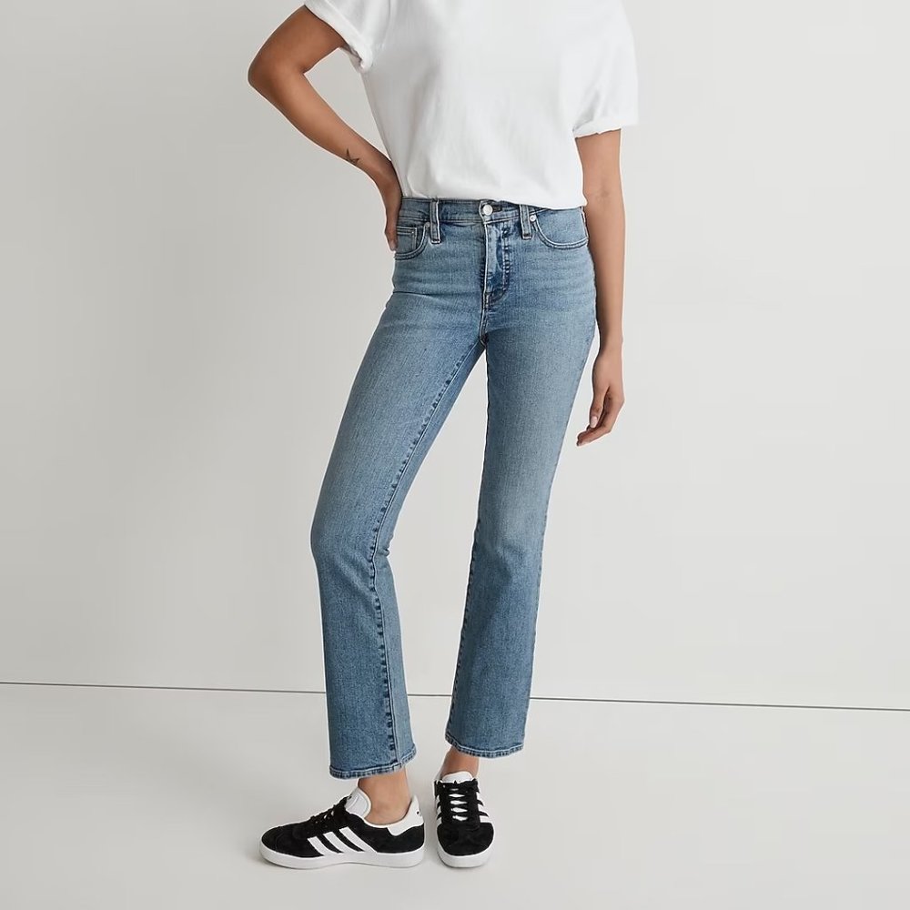 Madewell Petite Kick Out Crop Jeans in Milverton Wash Size 27P